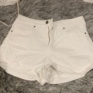 white jean shorts cuffed forever 21